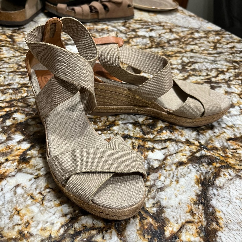 Tory Burch Adonis mid wedge khaki sandals